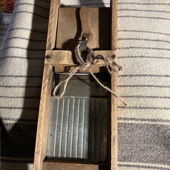 German, Antique, Wooden Potato/Cabbage Slicer - Picture 2 of 2